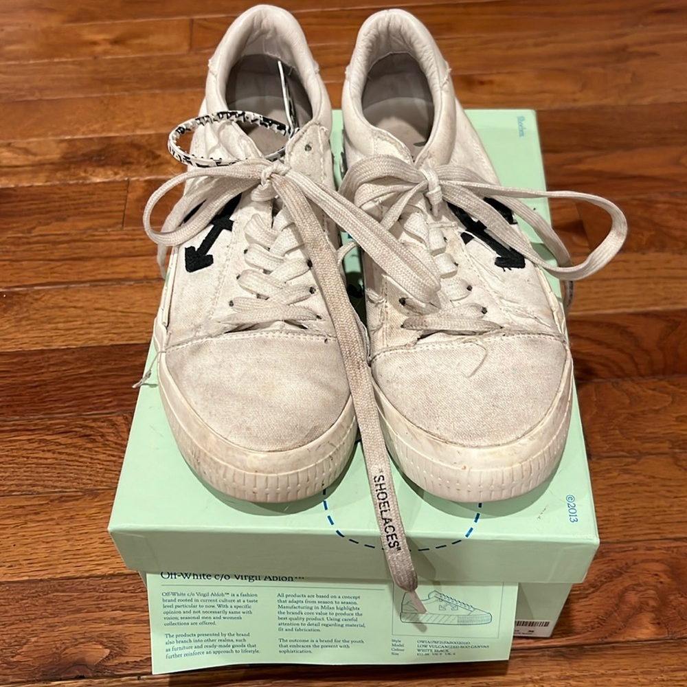 Size 39 Off White sneakers